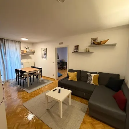 Upscale Ternes Appartement